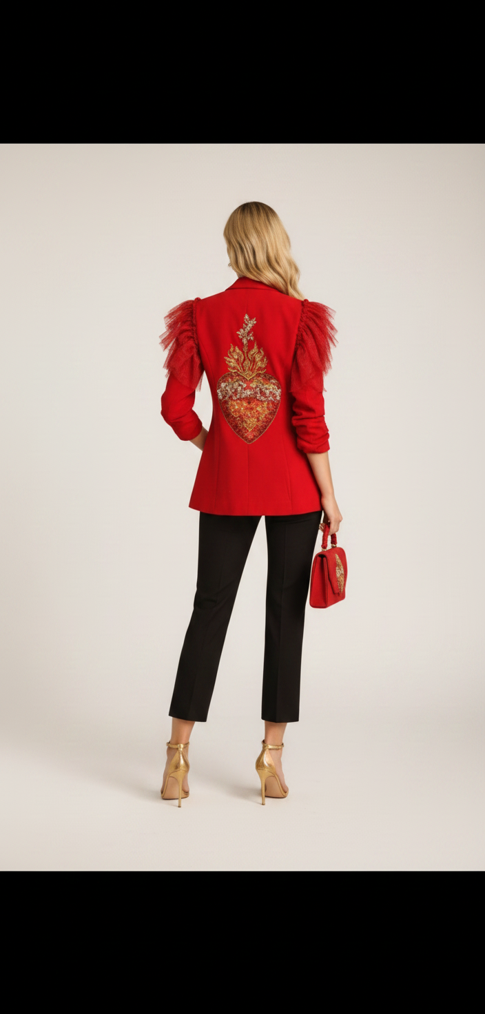 Chaqueta blazer roja con volantes en los hombros y bordado sagrado corazón 2