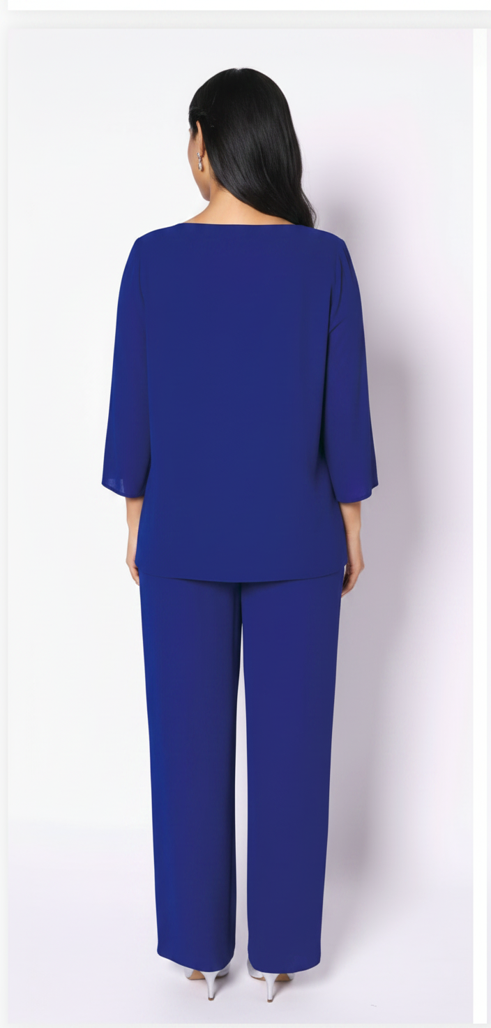 Traje pantalón y Túnica azul con detalle de pedrería 3